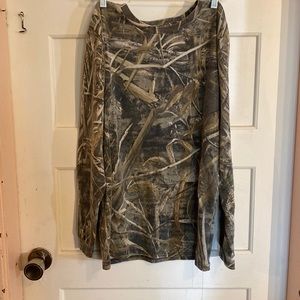 Red Head, Camo T-Shirt, long sleeve, size men’s small